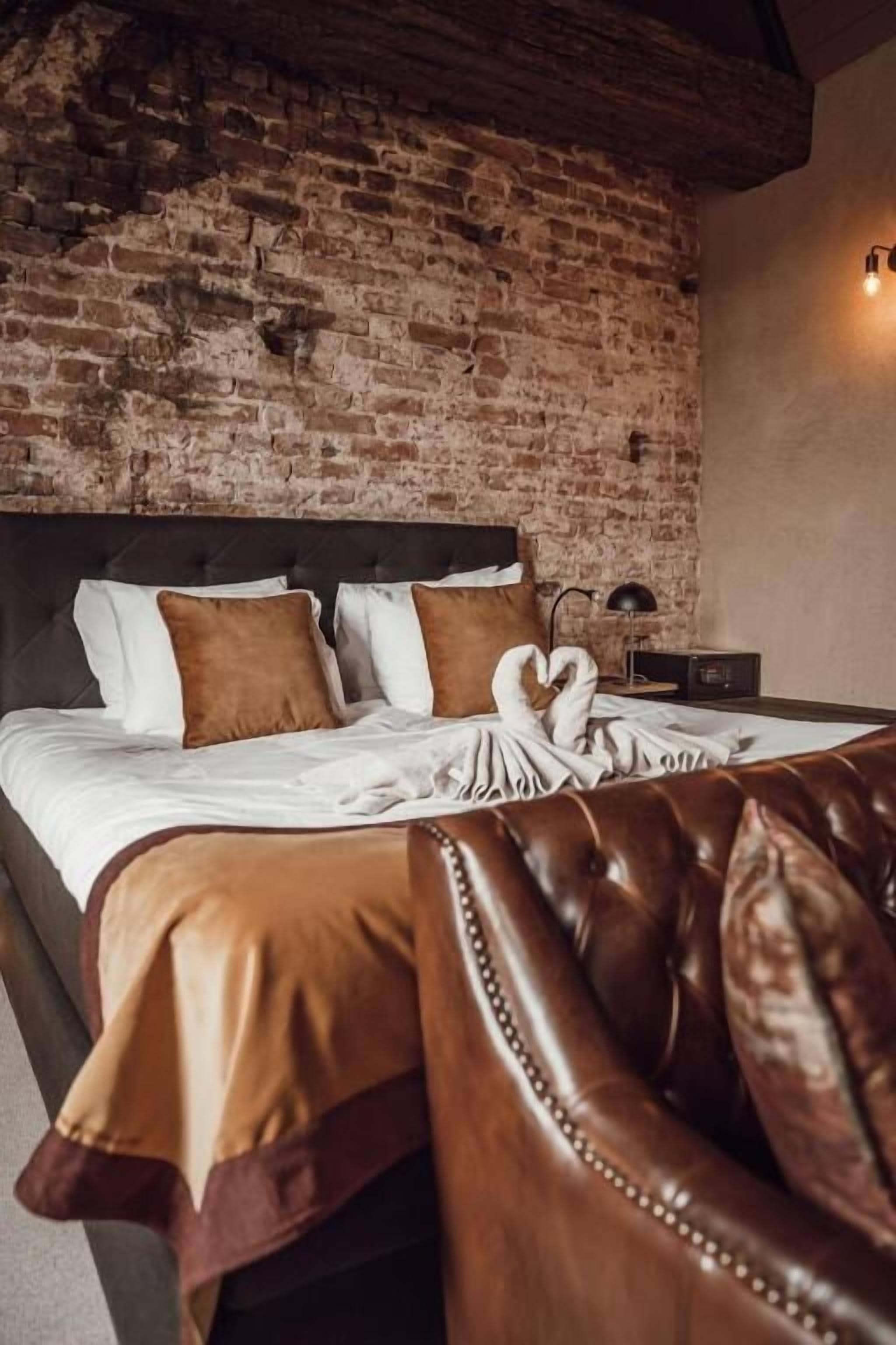 deluxe room (deluxe monastery room) | 1 bedroom, premium bedding, free minibar, in-room safe