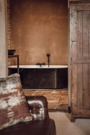 Suite | Baño | Ducha y cabezal de ducha tipo lluvia