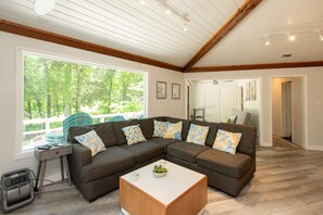 Smart TV, fireplace, books