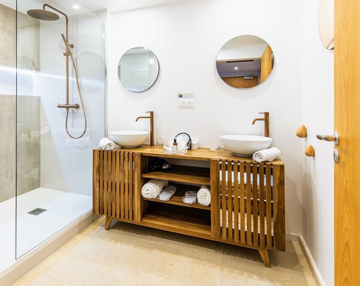 Quadrupla familiare | Bagno | Set di cortesia gratuito, asciugacapelli, accappatoio, pantofole