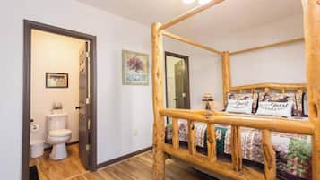 6 bedrooms, free WiFi, bed sheets