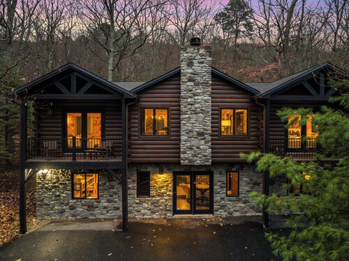 We are excited to offer this wonderful property, Fireside Lodge, a premier property offered through Vacay Away!