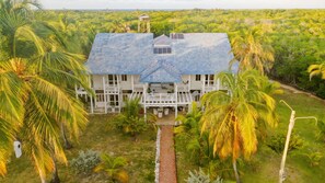 Front of property - Quinta del Mar Tintipán (Isla Tintipán)