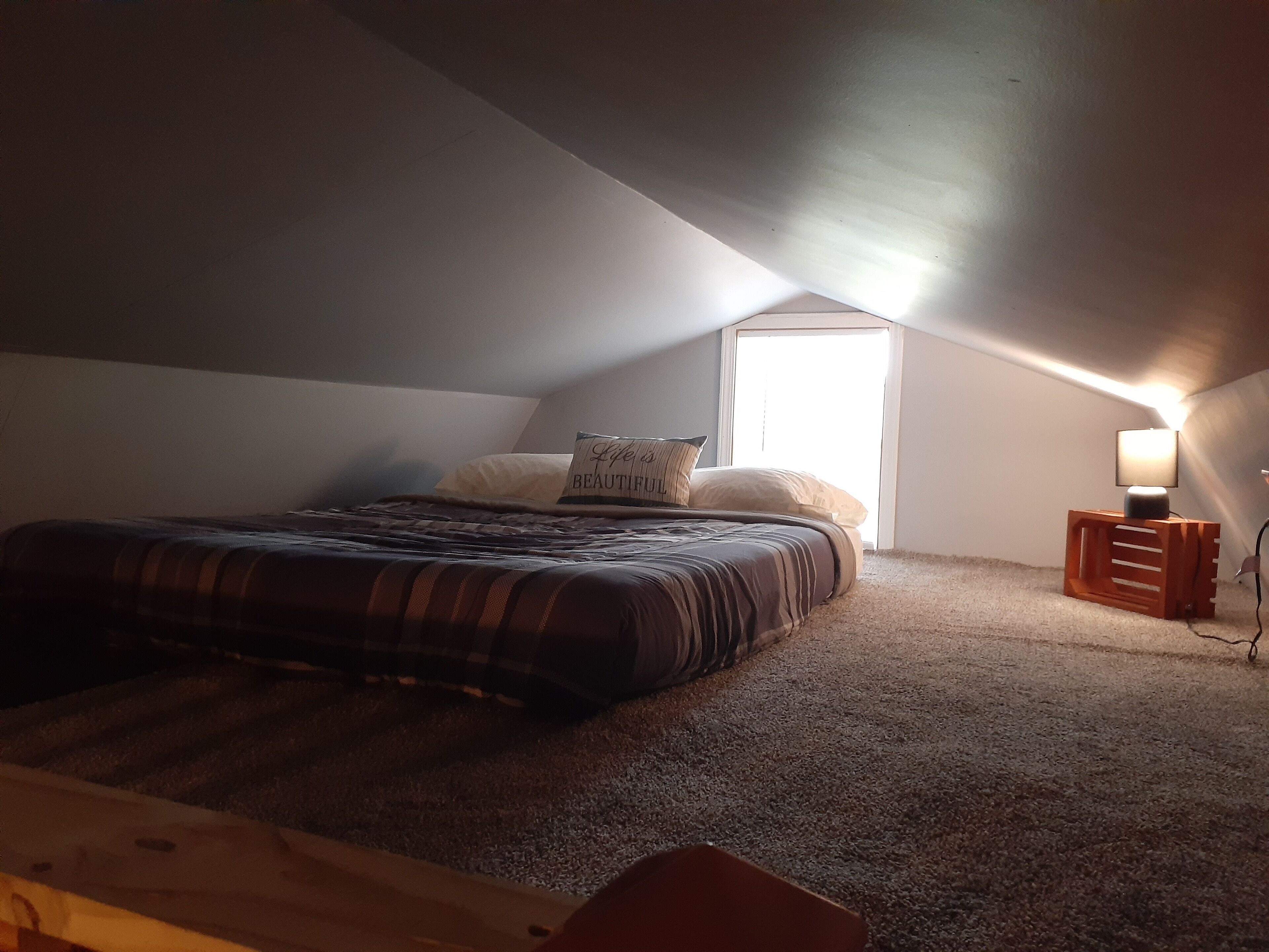 Tiny House Cabin Unique in Town Stay