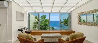Sapphire Lotus~Ocean Front~A/C~Pool~BBQ