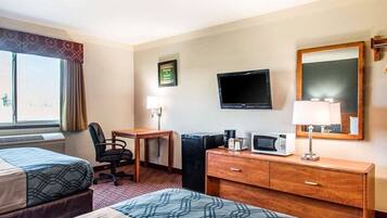 Desk, laptop workspace, iron/ironing board, free WiFi