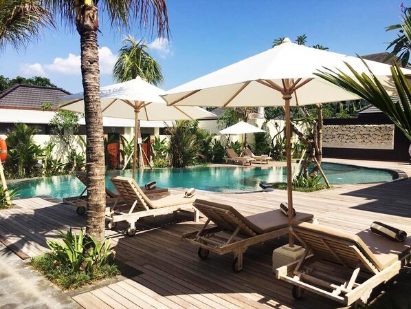 Indoor pool, outdoor pool, pool loungers