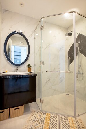 Luxury Apartment | Bathroom | Shower, rainfall showerhead, hair dryer, slippers - K Building (Ho Chi Minh City)