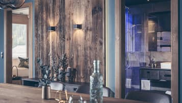 Deluxe Apartment (5, incl. cleaning fee 160 EUR) | Ruang tamu | TV Pintar, lantai dipanaskan