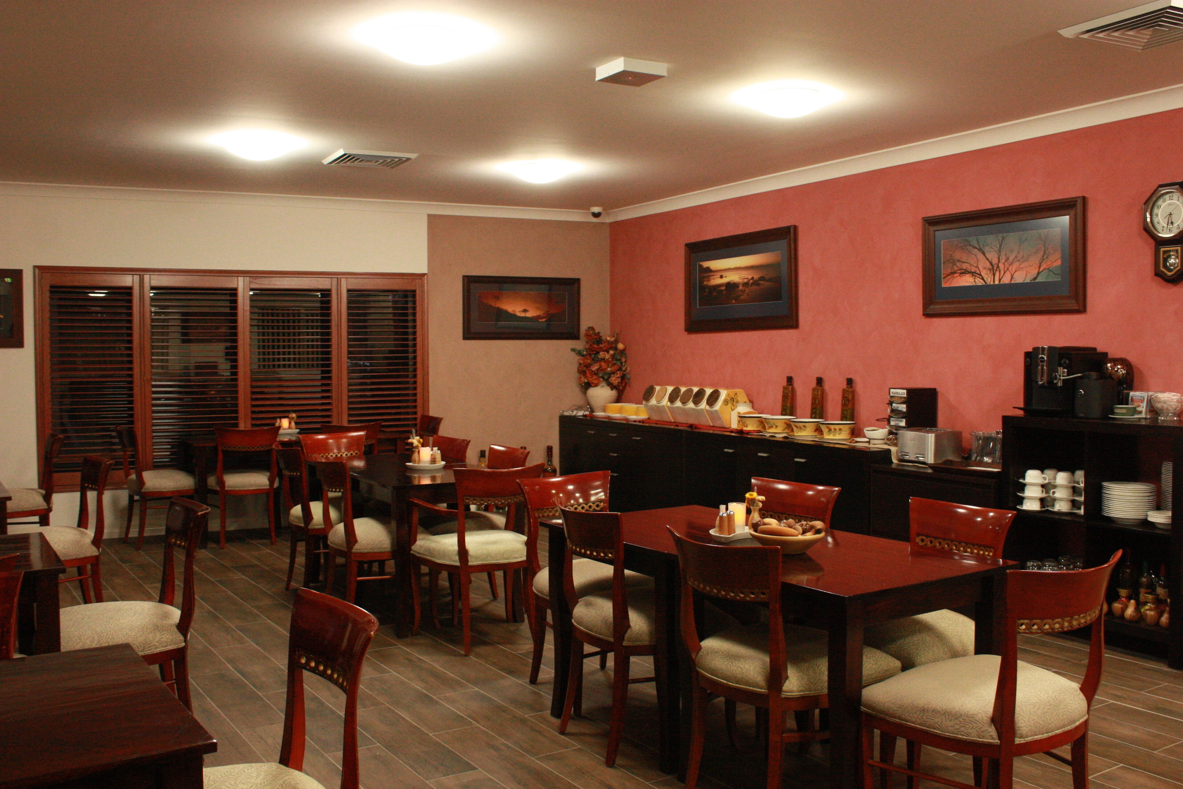 Desayuno a la carta todos los días (con cargo)