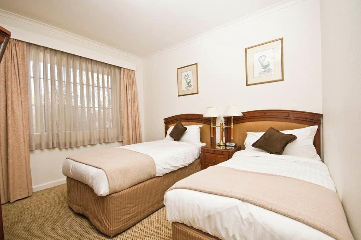 Deluxe Twin Room | 2 bedrooms, minibar, in-room safe, desk