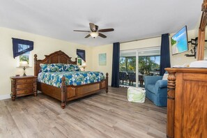 Unclassified image, 4 of 43, button