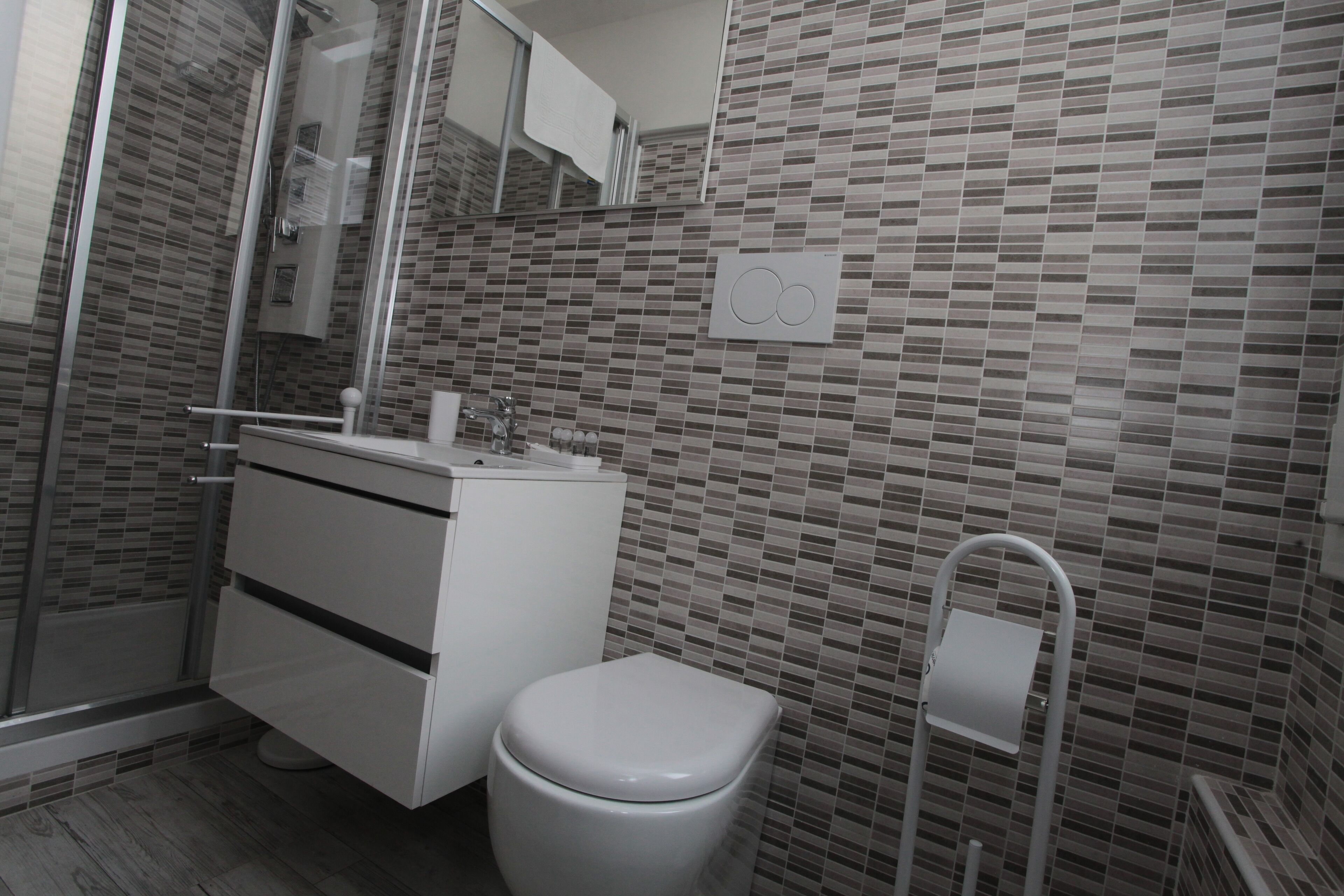 Shower, jetted tub, hair dryer, bidet