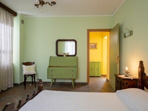 2 habitaciones y cuna de viaje 