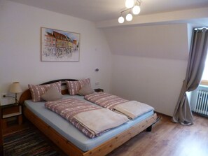 2 bedrooms, in-room safe, iron/ironing board, free WiFi - Lucky Home Ferienwohnung mit Bergblick (Füssen)