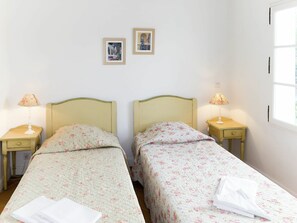 3 slaapkamers, wifi (toeslag), beddengoed