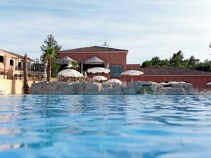 Pool - Lovely apartment in villa for 10 guests with A/C, WIFI, pool, TV and terrace (Les Saquetons)