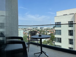 Balcony - Westpark2 One-Bedroom Suite W5 Lakeview (Bucharest)