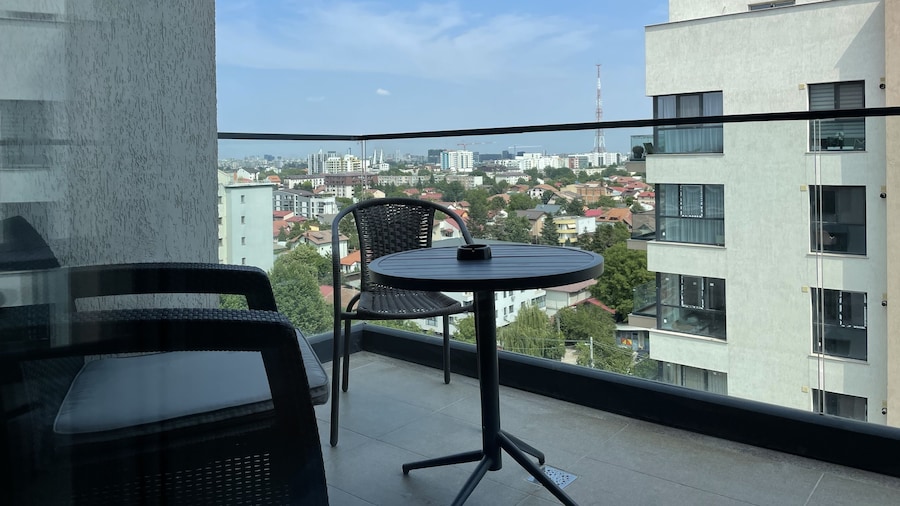 Westpark2 One-Bedroom Suite W5 Lakeview