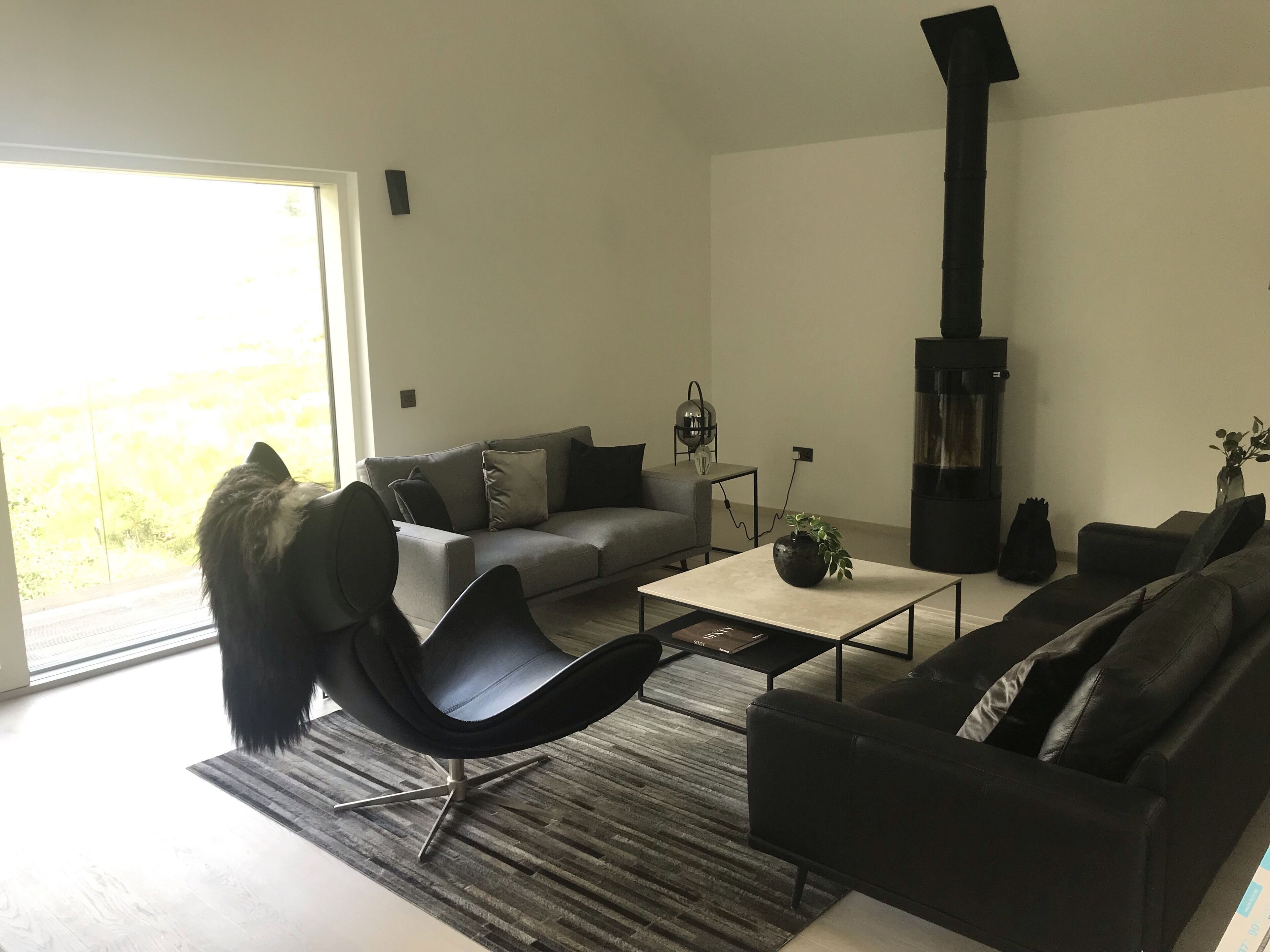 TV, fireplace, stereo