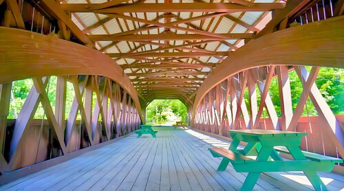 Unique space? Hot tub? King bed? Games Room?