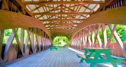 Unique space? Hot tub? King bed? Games Room?