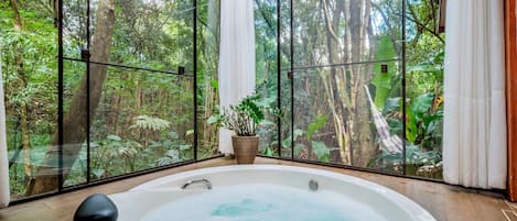 Stuga Premium | Privat bubbelpool