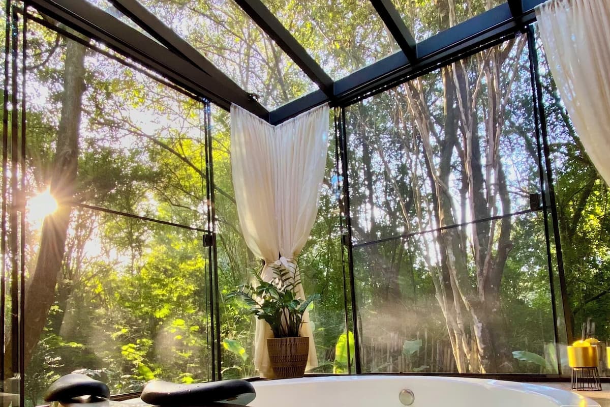 Premium Cabin | Private spa tub