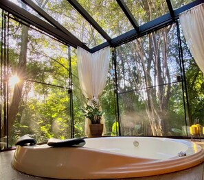 Premium Cabin | Private spa tub - Hotel Fazenda Vale Alvorada (Cascavel)