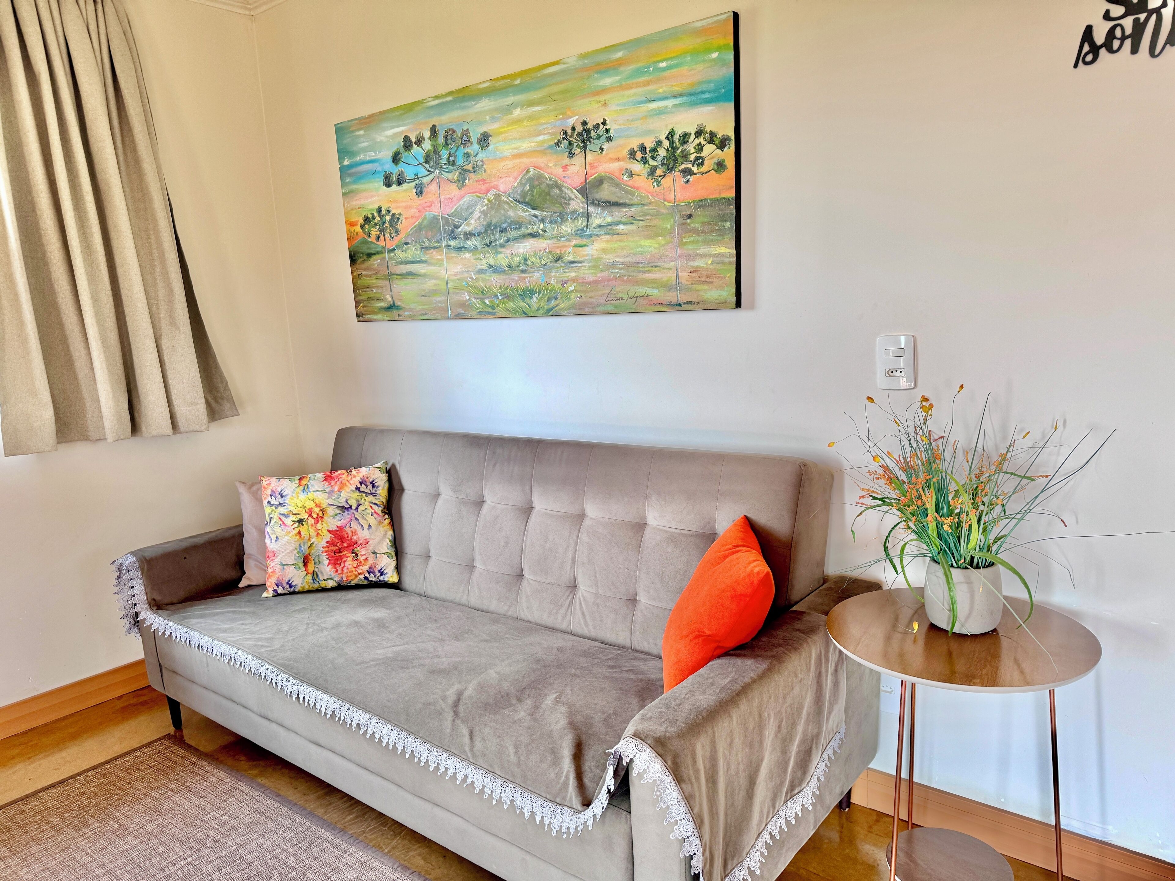 Cabana família | Área de estar | Smart TV 32 polegadas com canais digitais, Netflix