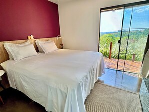 Deluxe studio suite | Een kluis op de kamer, individueel gedecoreerd, een laptopwerkplek