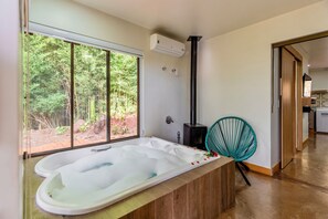 Luxury Room | Tab spa persendirian