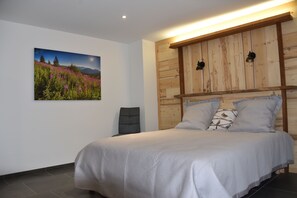 5 Schlafzimmer, Bügeleisen/Bügelbrett, Reisekinderbett, kostenloses WLAN