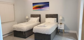 2 bedrooms, in-room safe, iron/ironing board, free WiFi