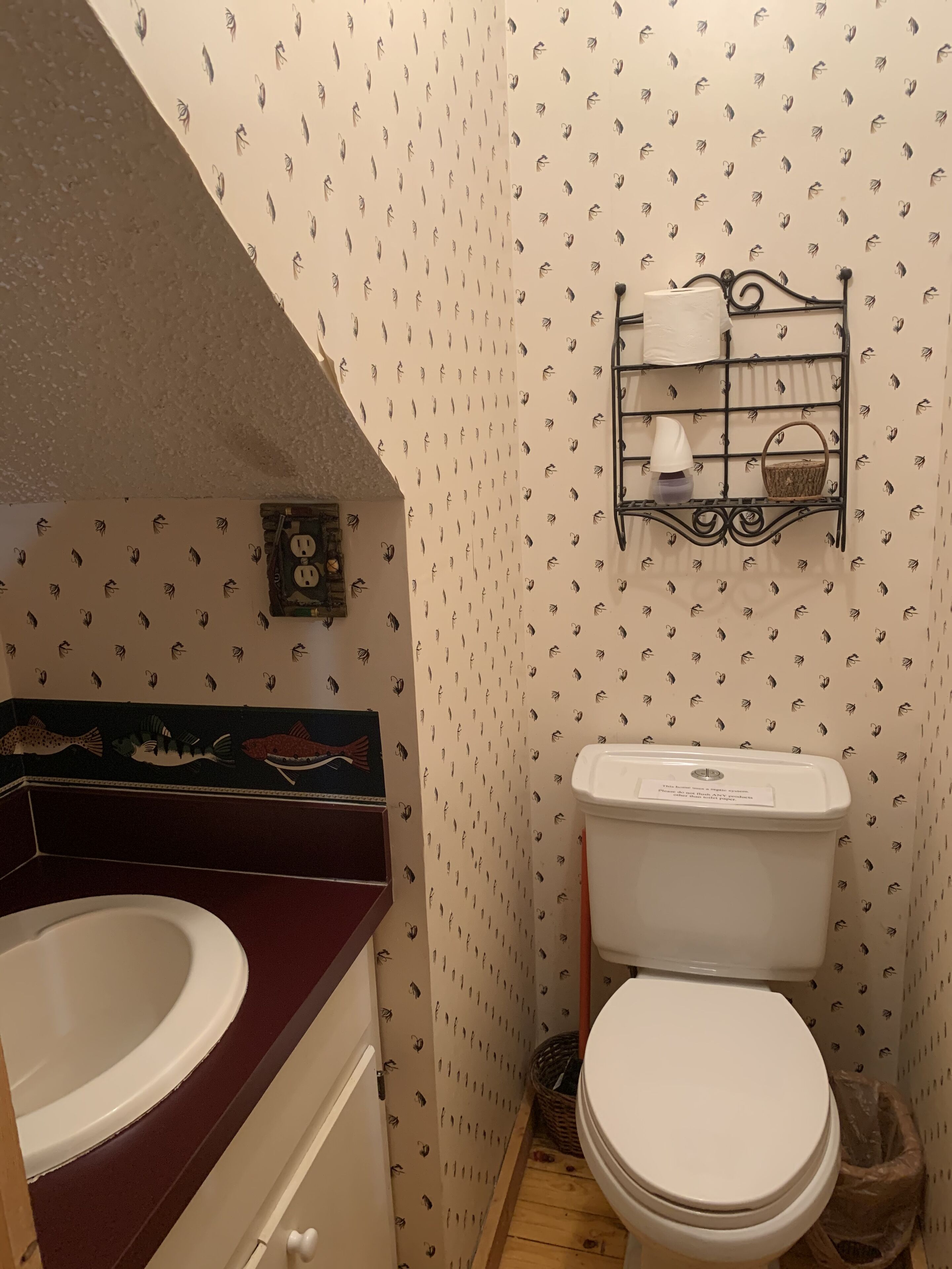 Cozy, Secluded, Log Cabin