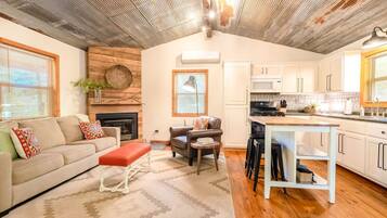 Télévision, cheminée