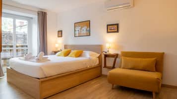 2 chambres, fer et planche à repasser, Wi-Fi, draps fournis