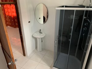 Shower - Adventure in Jamaica awaits! (Ocho Rios)