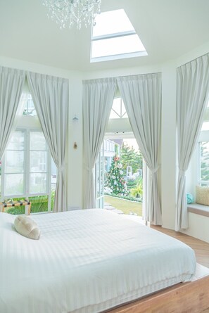 Deluxe Villa | Free minibar items, free WiFi, bed sheets