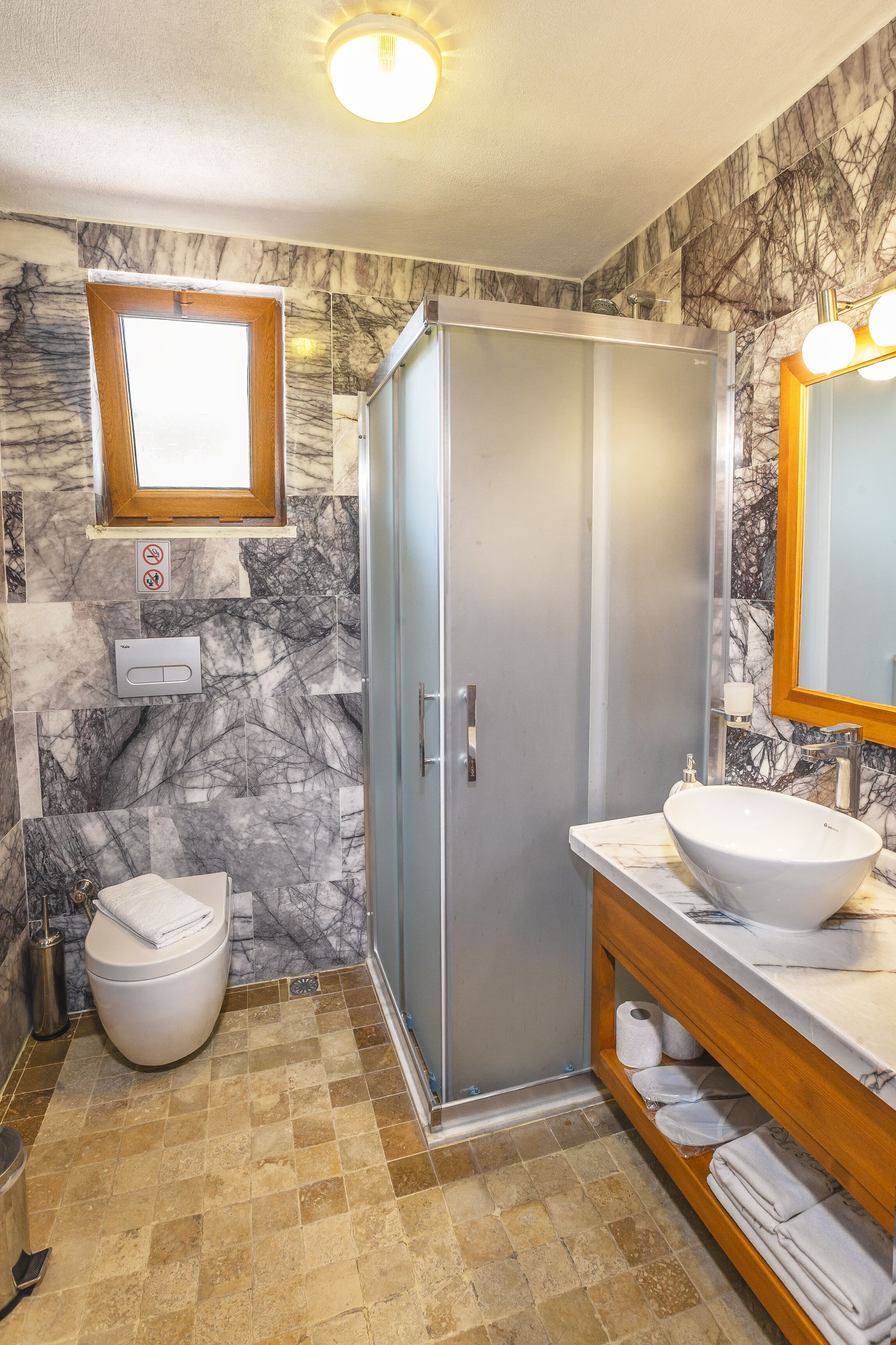 junior suite | bathroom | shower, rainfall showerhead, free toiletries, hair dryer
