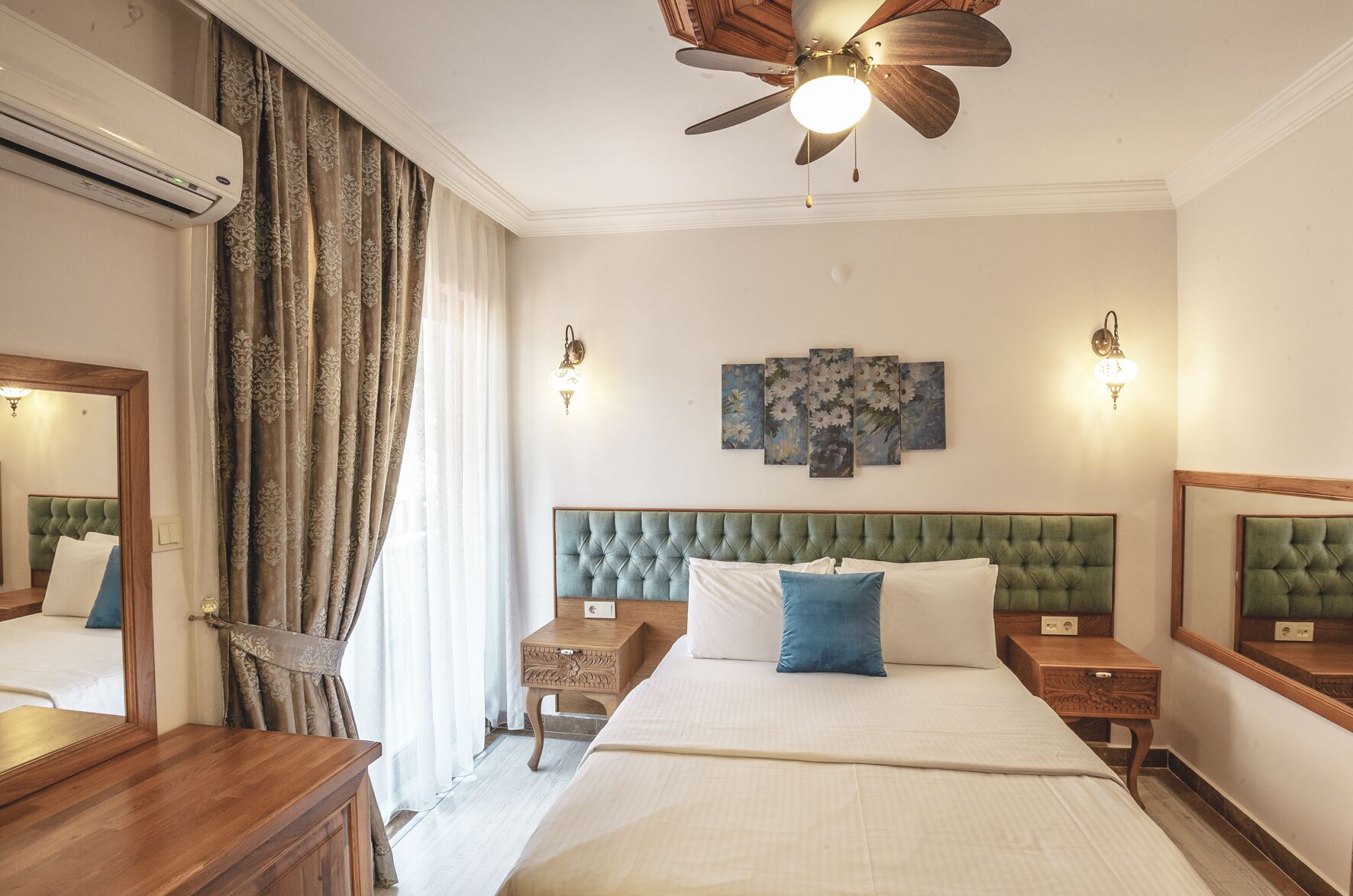 deluxe room | individually decorated, individually furnished, soundproofing, free wifi