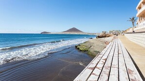 Unclassified image, 3 of 35, button - Home2Book La Tejita Beach and Pool (Granadilla)