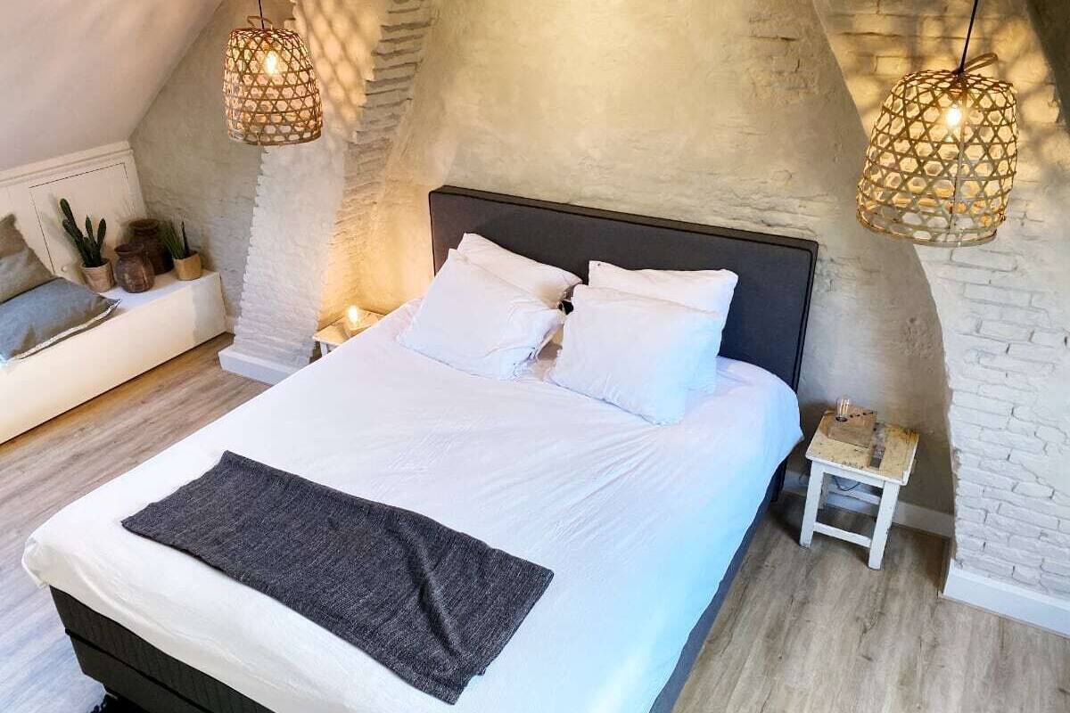Luxury Double Room (De Zolder) | Desk, laptop workspace, blackout drapes, WiFi (free)