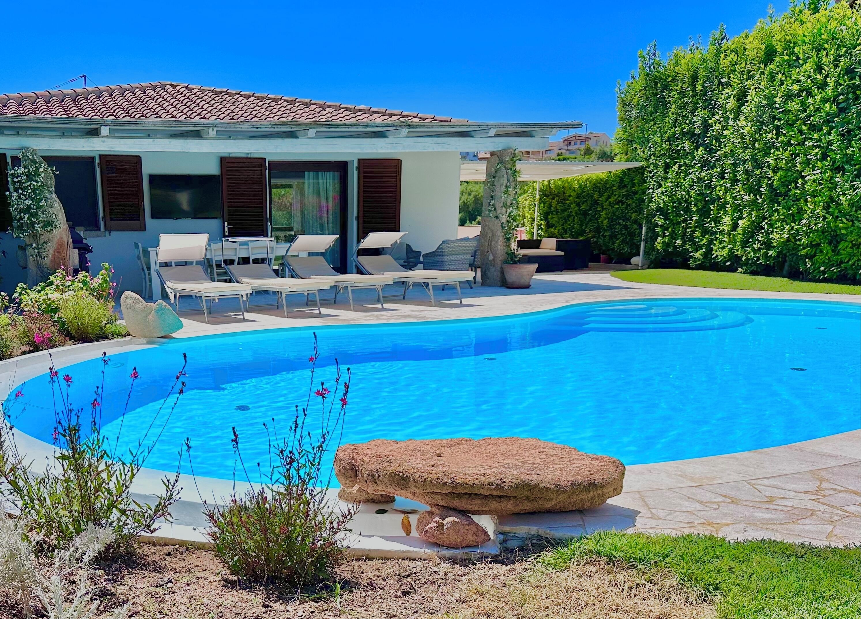 室外泳池、暖水池