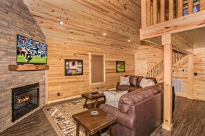 Smart-TV, Kamin, Stereoanlage