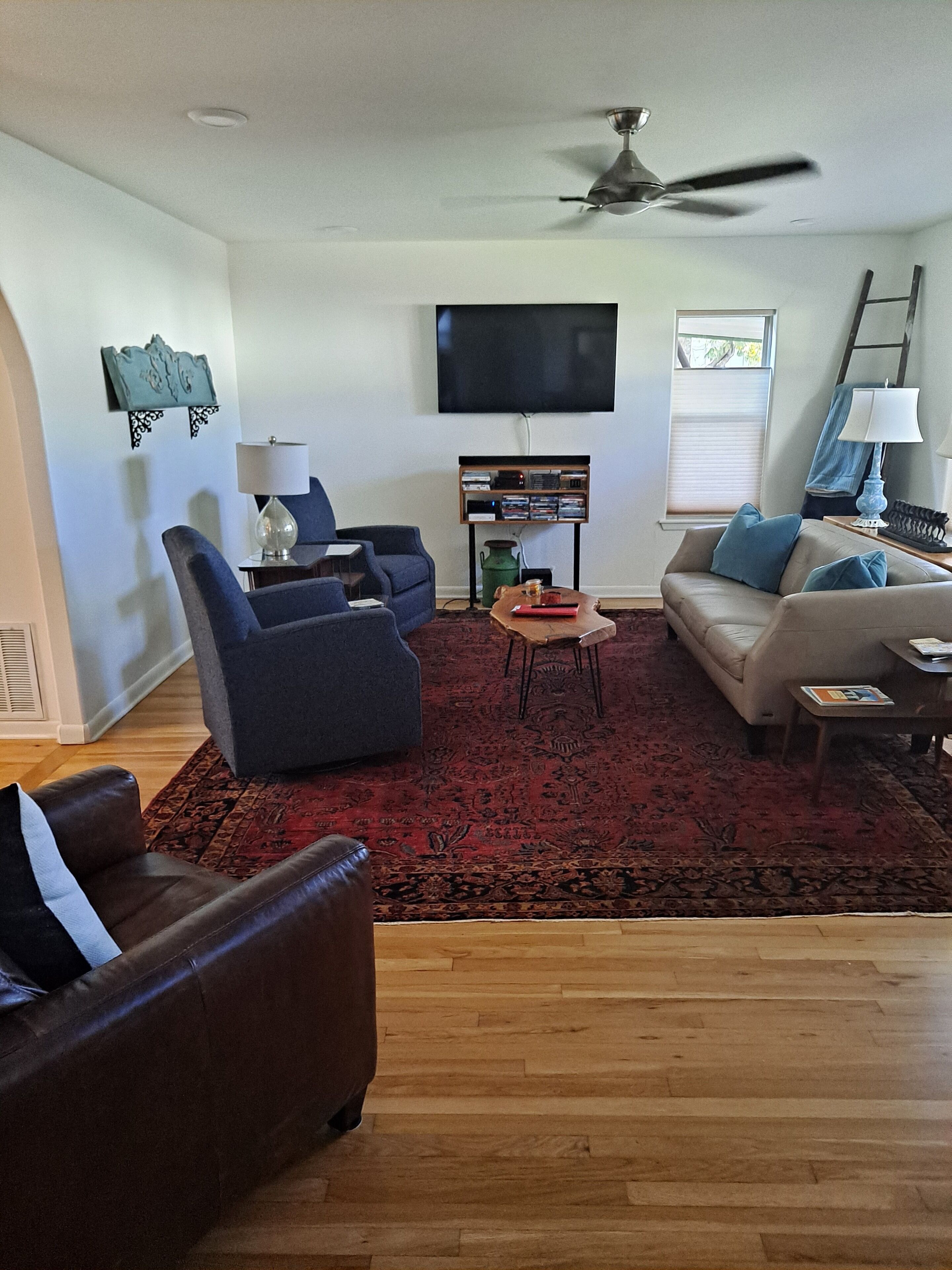 Your perfectly charming get-away in the center of the Texas Wine Country!