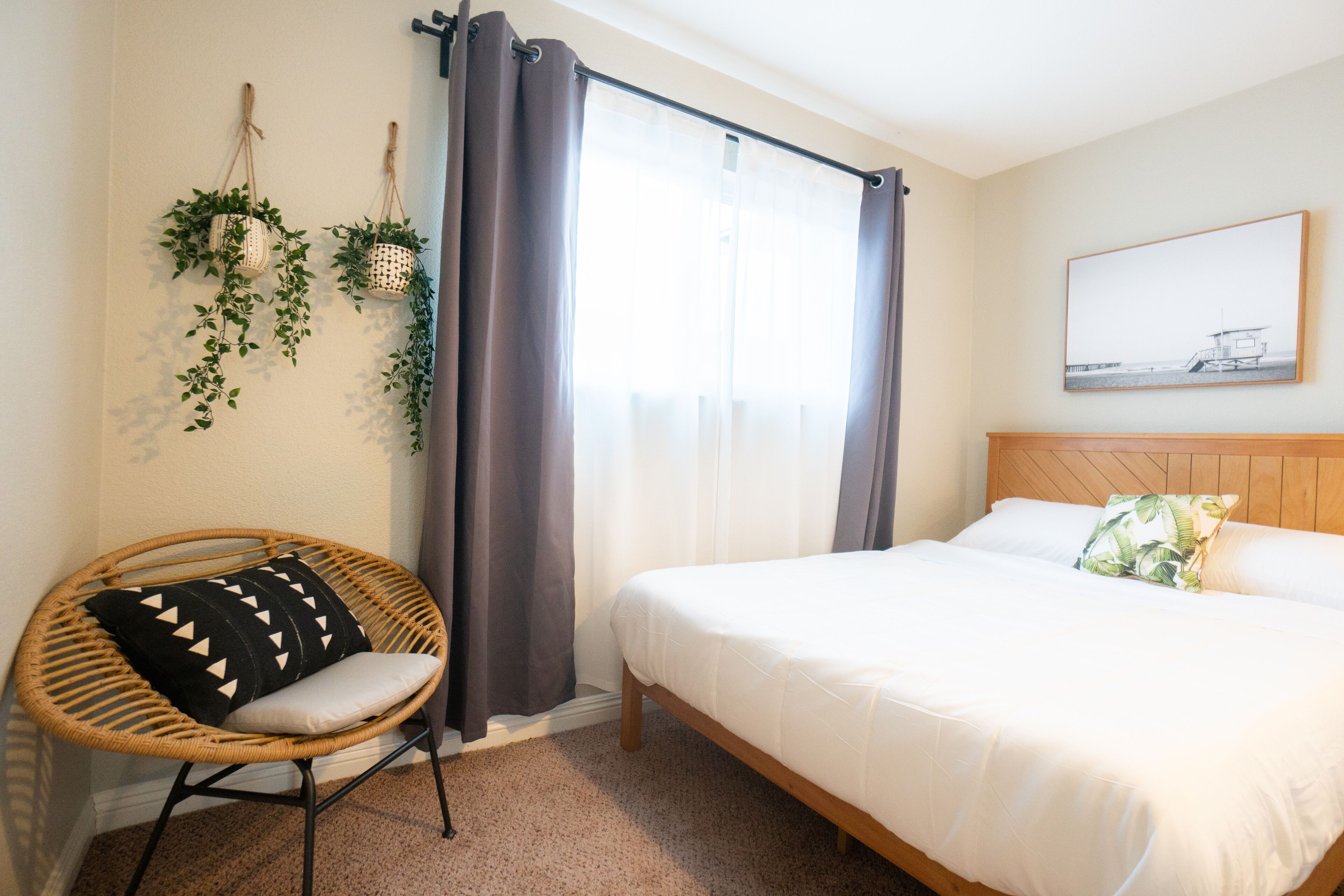 FUN home w/ POOL TABLE 12 MILES TO DISNEY