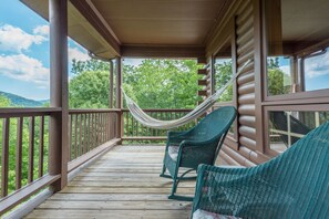 Terrace/patio - Luxury Log Cabin with spectacular mountain views! (Lake Lure)