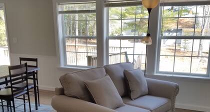 Serenity place. Relax in a semi rural setting 18 mile from Acadia National Park