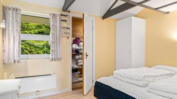 4 Schlafzimmer, Reisekinderbett, kostenloses WLAN